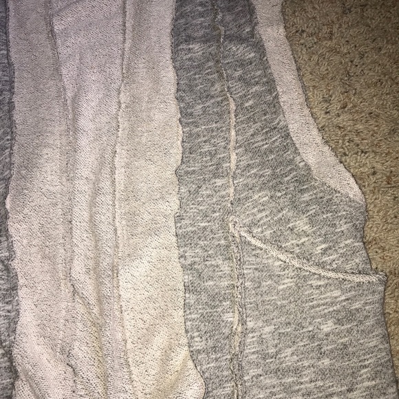 Sleeveless sweatshirt cardigan - Picture 5 of 5